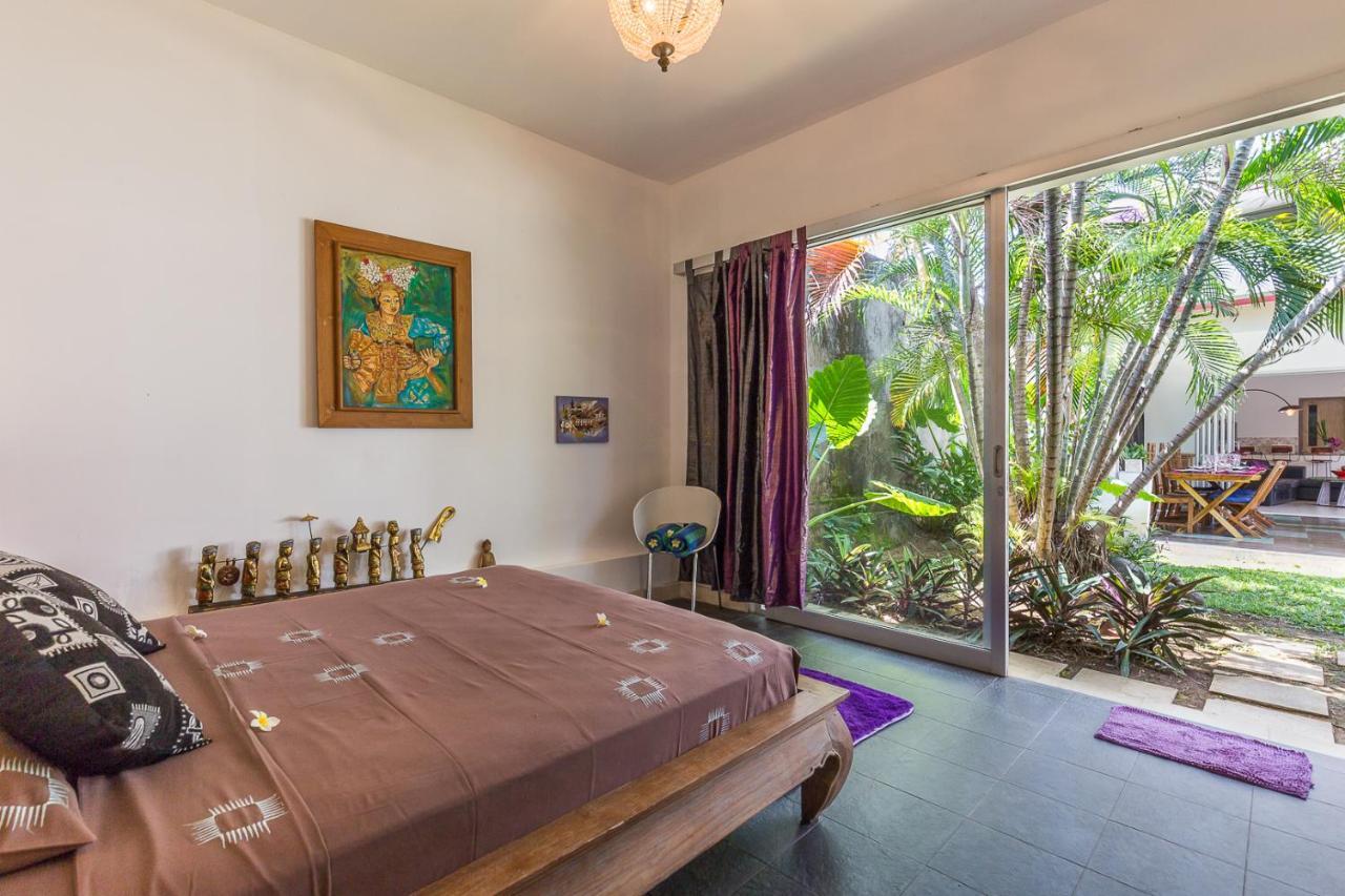 Villa Purple Legian Buitenkant foto