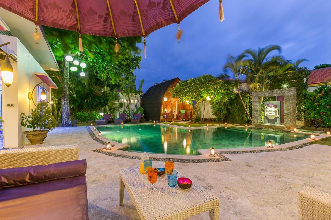Villa Purple Legian Buitenkant foto
