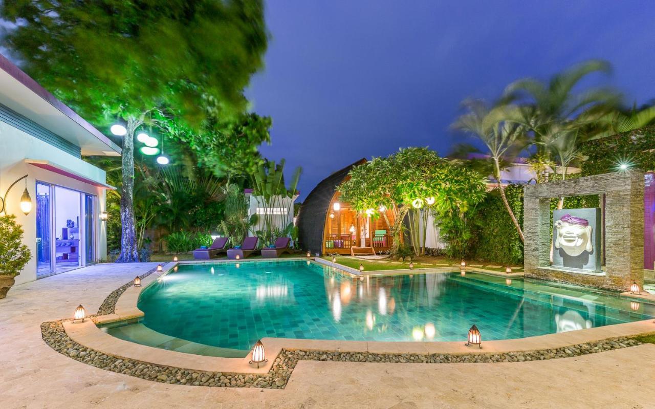 Villa Purple Legian Buitenkant foto