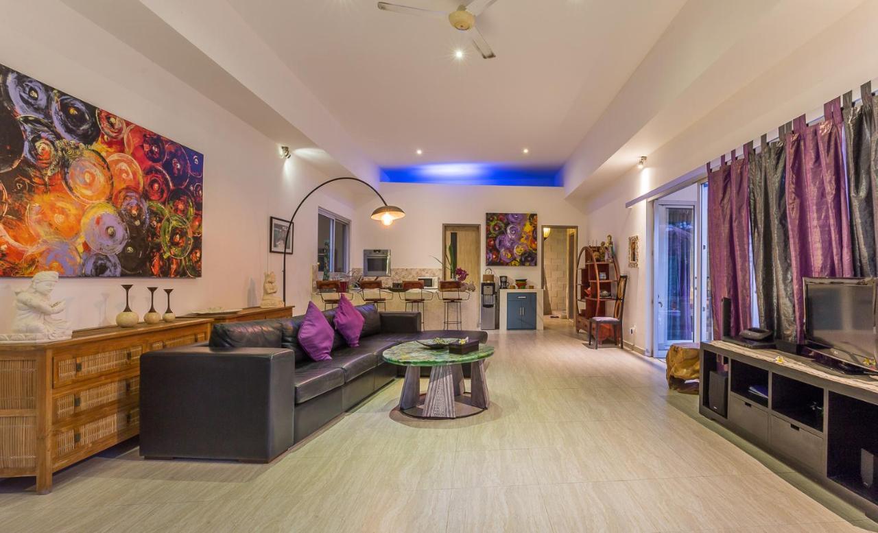 Villa Purple Legian Buitenkant foto