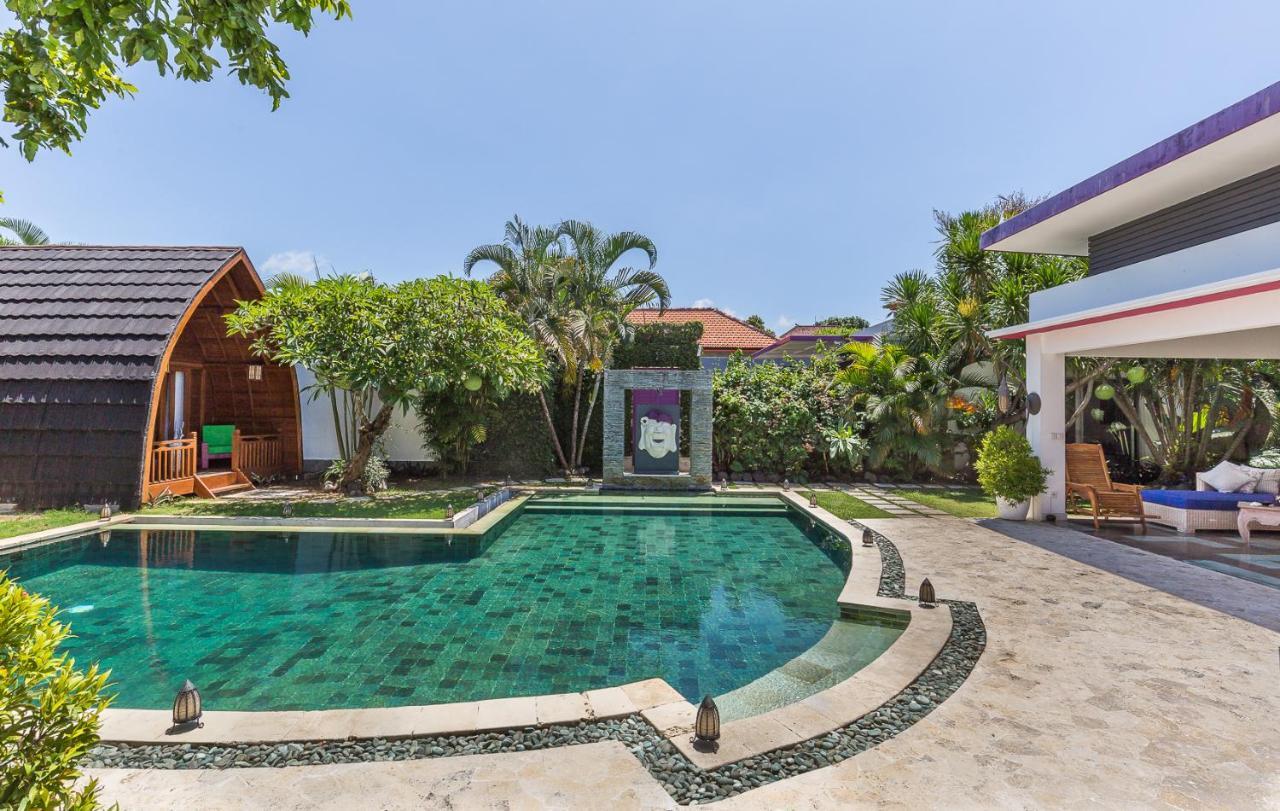Villa Purple Legian Buitenkant foto